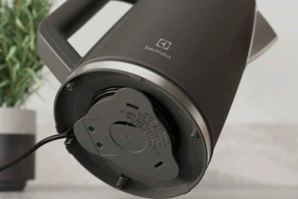 Czajnik elektryczny Electrolux E5K1-6AN